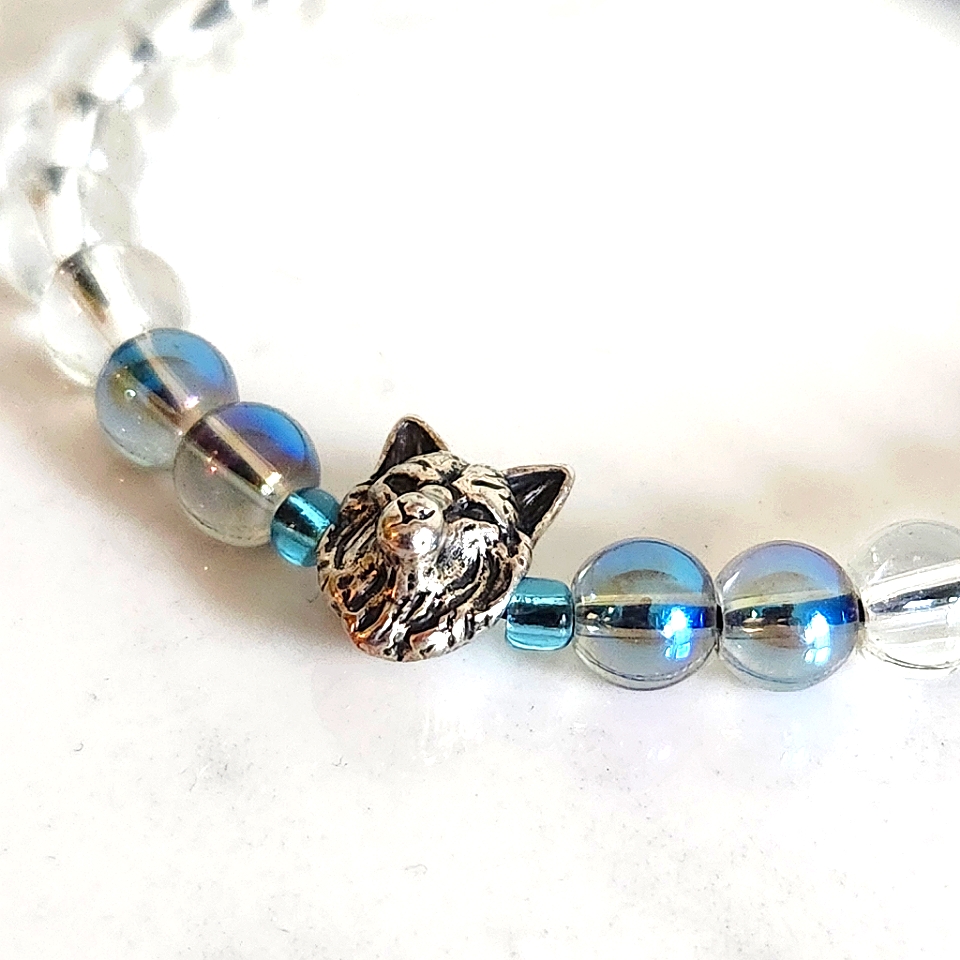 Wolf Glass Handmade And Adjustable Beaded Bracelet